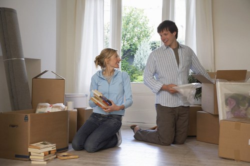 Westminster moving truck support for flats, homes, and offices