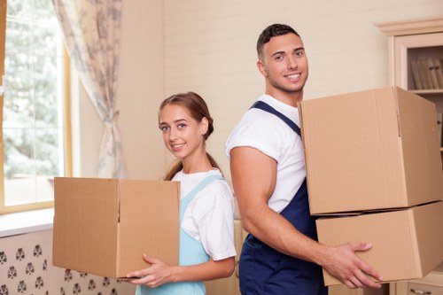 Residential moving van service for flats and apartments in Westminster
